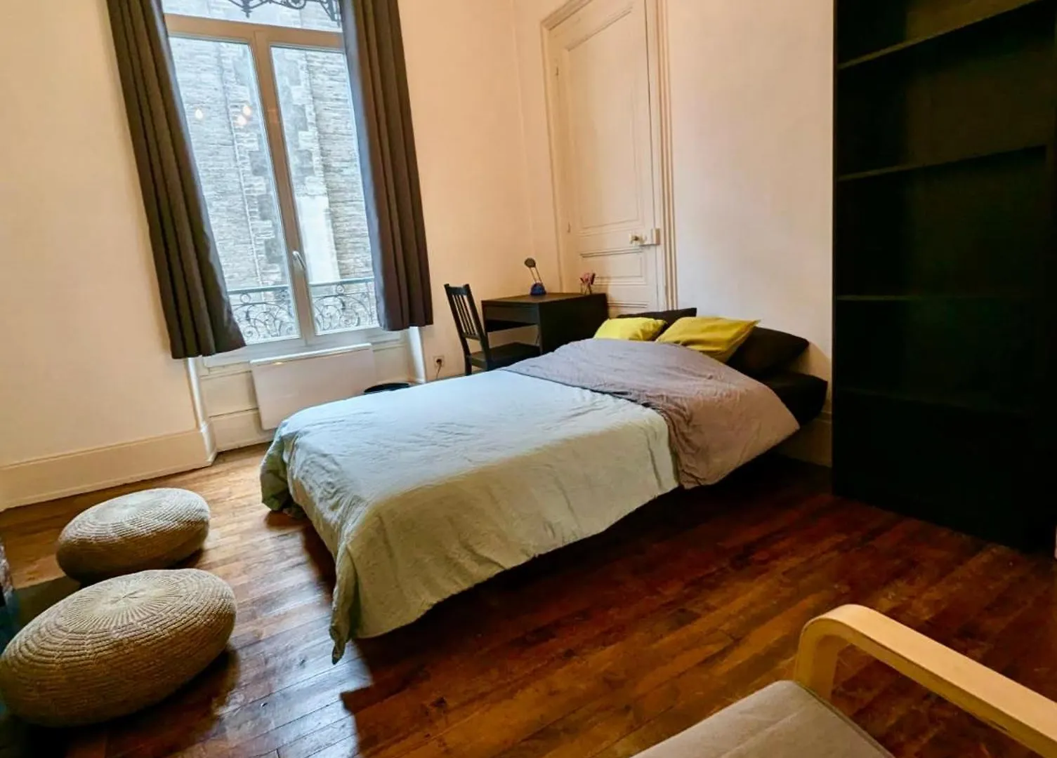 3 Chambres - Hyper Centre - Calme & Tout Equipe Avec Wifi Grenoble