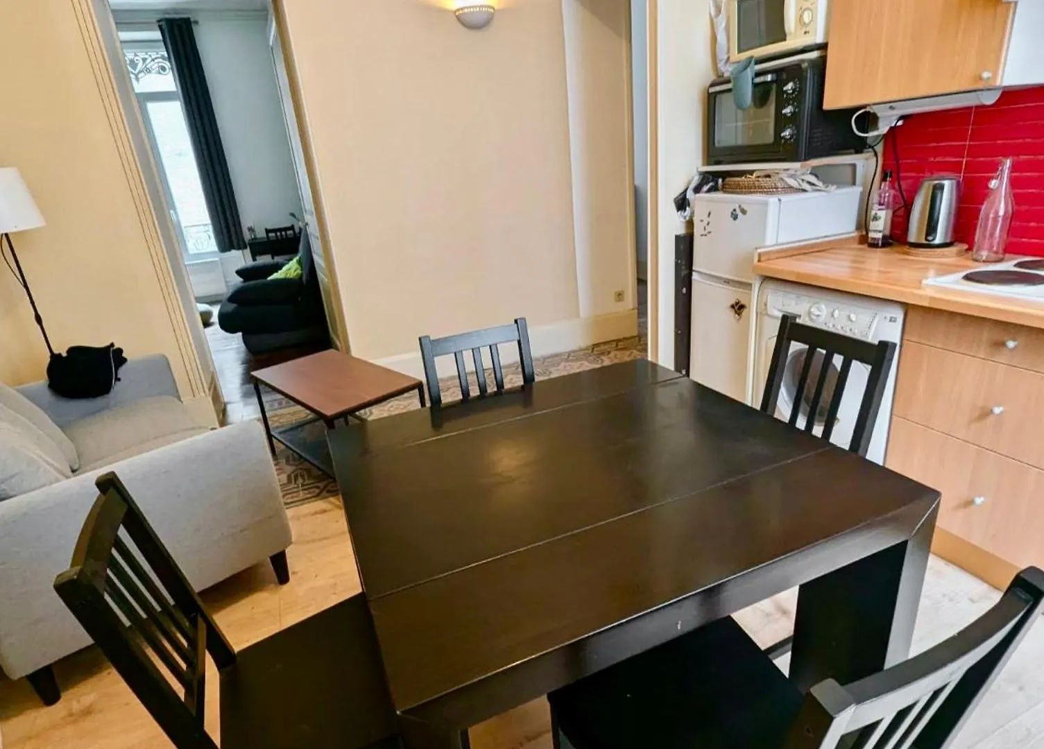 3 Chambres - Hyper Centre - Calme & Tout Equipe Avec Wifi Grenoble 0*,  France