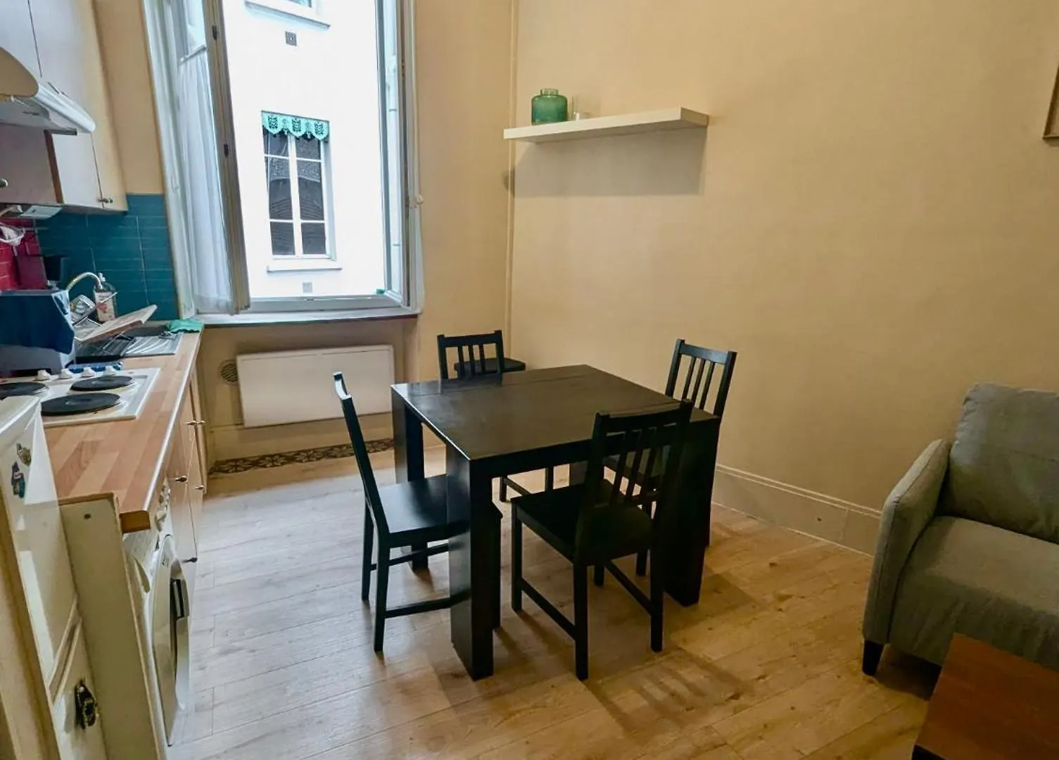 3 Chambres - Hyper Centre - Calme & Tout Equipe Avec Wifi Grenoble Apartment